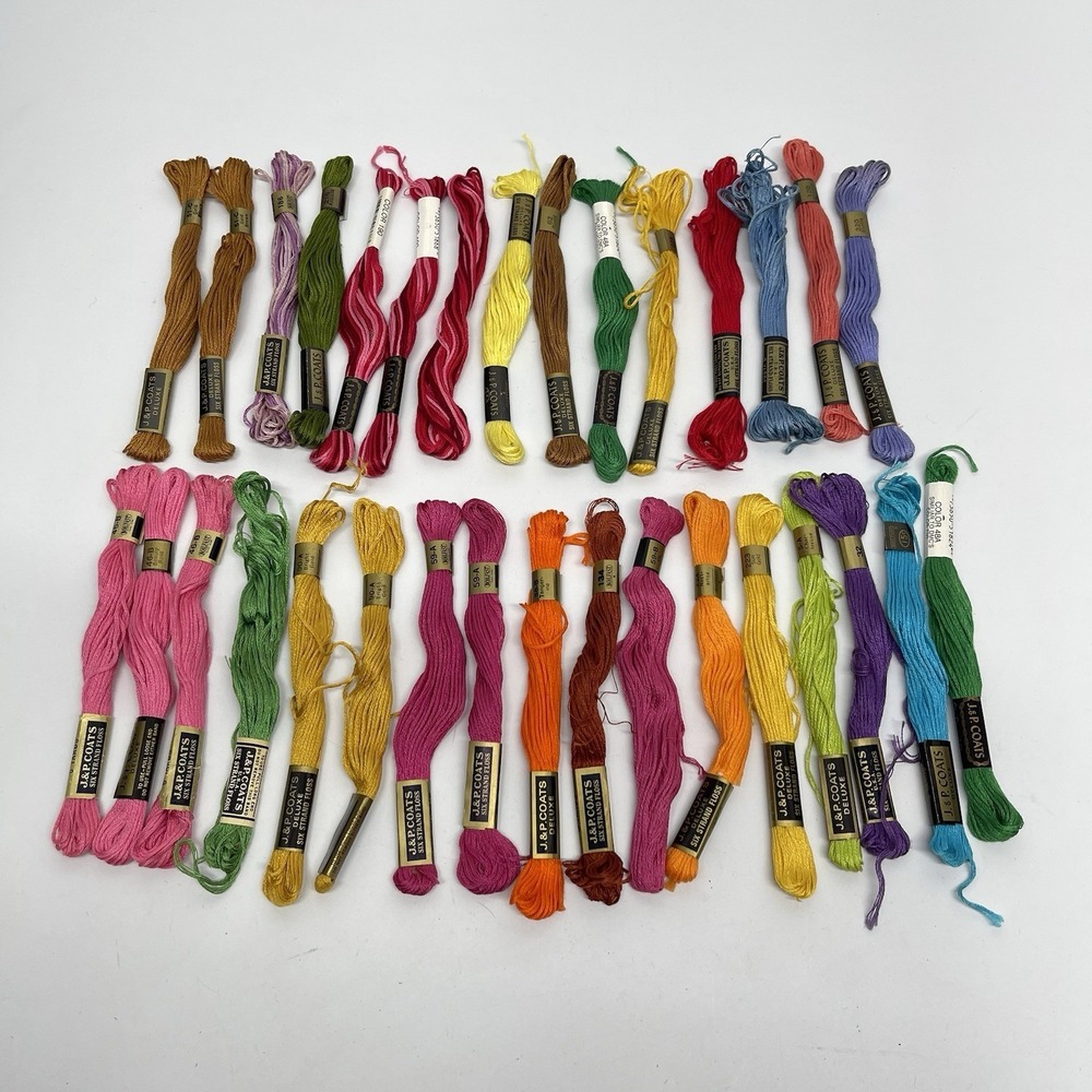 Vintage J. & P. Coats Deluxe Embroidery Floss Lot Of 32 Skeins Assorted‎ Colors